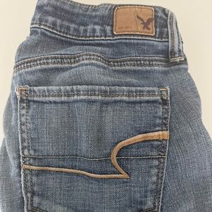 American Eagle size 4 Skinny super stretch jeans